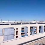 Extractores eólicos en una comunidad en Madrid 3 Instalar el extractor eólico híbrido para evitar los malos olores en los baños y cocinas